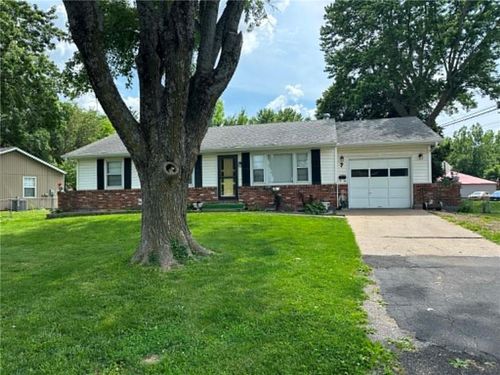 7 Ussery Drive, Lexington, MO, 64067 | Card Image