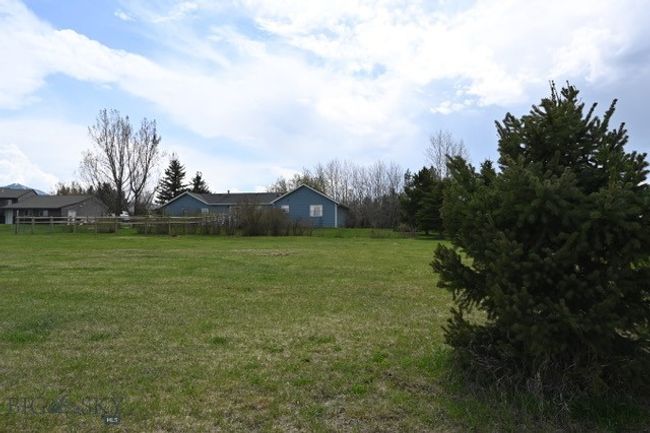 1421 Bluebird Ln, House other with 3 bedrooms, 2 bathrooms and null parking in Bozeman MT | Image 7