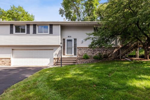 1199 Timbershore Ln, Eagan, MN, 55123-2332 | Card Image
