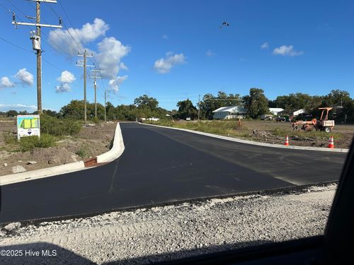 2406 Ferabee Dr, Morehead City, NC, 28557 | Card Image