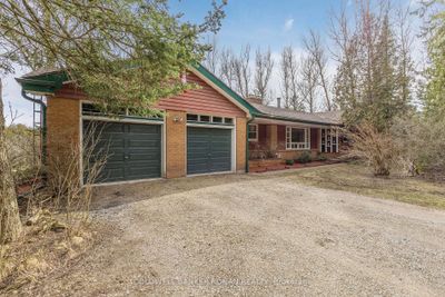 689 Highpoint Sideroad, House other with 3 bedrooms, 2 bathrooms and 12 parking in Alton ON | Image 1