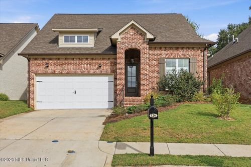 126 Bleu Dr, Ridgeland, MS, 39157-8839 | Card Image