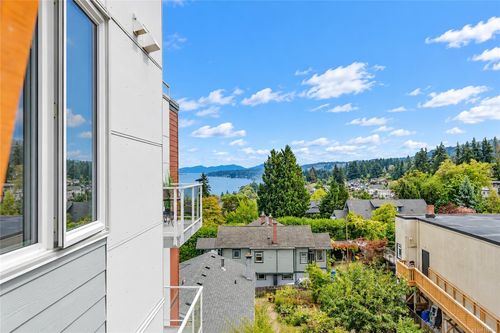 404-201 Dogwood Dr, Ladysmith, BC, V9G0C3 | Card Image