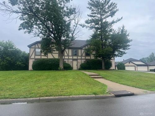 7767 Brams Hill Dr, Dayton, OH, 45459-4101 | Card Image