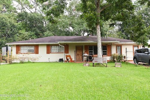 9816 Briarcliff Drive, Moss Point, MS, 39562 | Card Image
