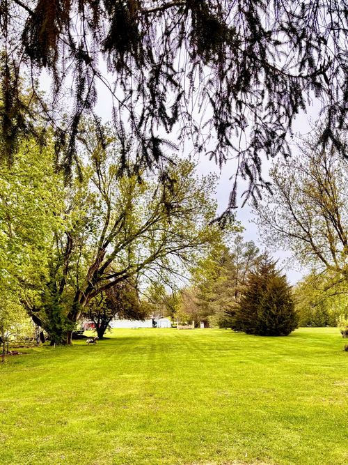 2209 Russell St, Grand Blanc, MI, 48439-4217 | Card Image