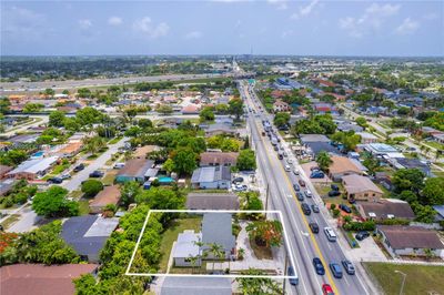 11621 Sw 184th St, House other with 4 bedrooms, 2 bathrooms and null parking in Miami FL | Image 3