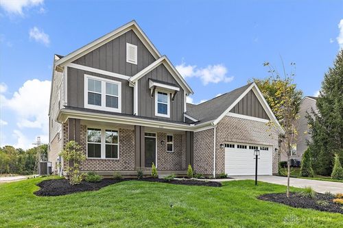 2387 Forest Oaks Dr, Beavercreek, OH, 45431-8560 | Card Image