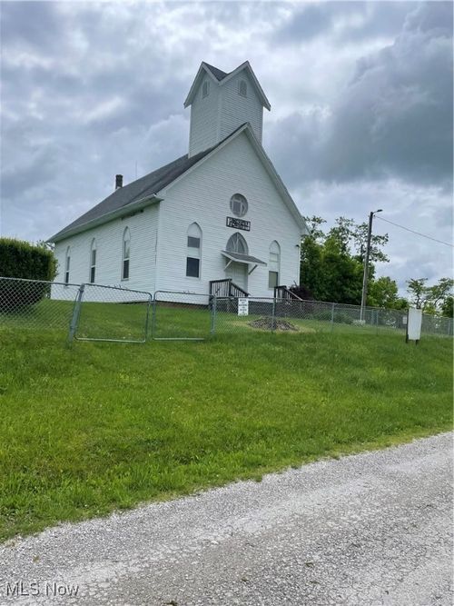 48806 Cain Ridge Rd, Clarington, OH, 43915-9709 | Card Image