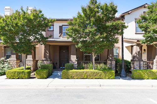 unit-43-980 Silver Spur Cir, Oakdale, CA, 95361-8940 | Card Image