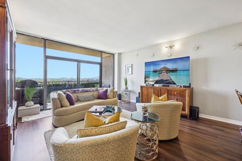 apt-815-5200 Keller Springs Rd, Dallas, TX, 75248-2746 | Card Image