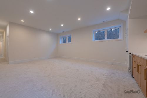 4017 N Albany Avenue, Chicago, IL, 60618 | Card Image