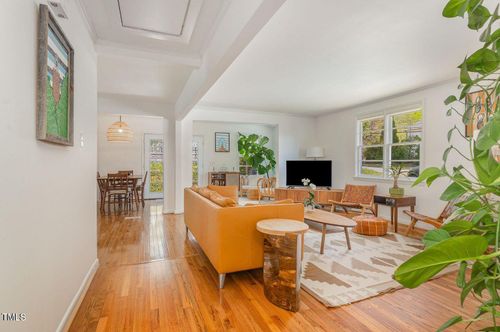 424 S Greensboro St, Carrboro, NC, 27510-2333 | Card Image