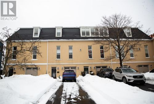 28 King Edward Pl, Saint Johns, NL, A1A0E3 | Card Image