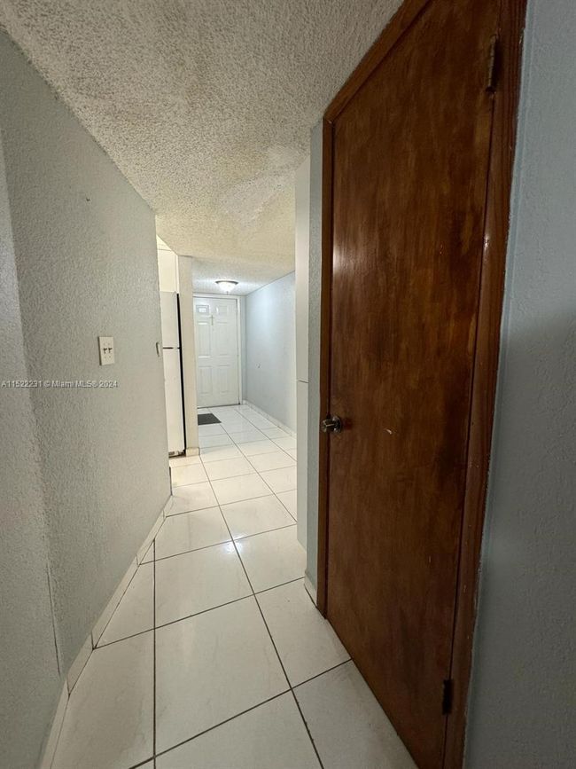APT-215 - 210 W 68 Th St, Condo with 2 bedrooms, 2 bathrooms and null parking in Hialeah FL | Image 18