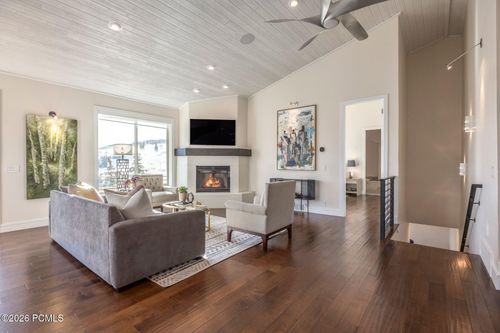 3922 View Pointe Dr, Park City, UT, 84098-4712 | Card Image