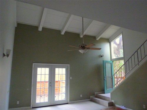 b-3300 Clawson Rd, Austin, TX, 78704-6007 | Card Image