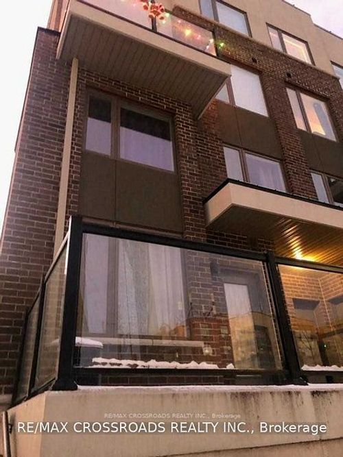 311-1460 Whites Rd, Pickering, ON, L1V0E8 | Card Image