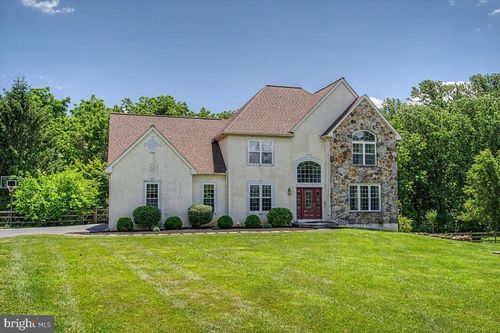 69 Meadowcroft Ln, Lincoln University, PA, 19352-8936 | Card Image