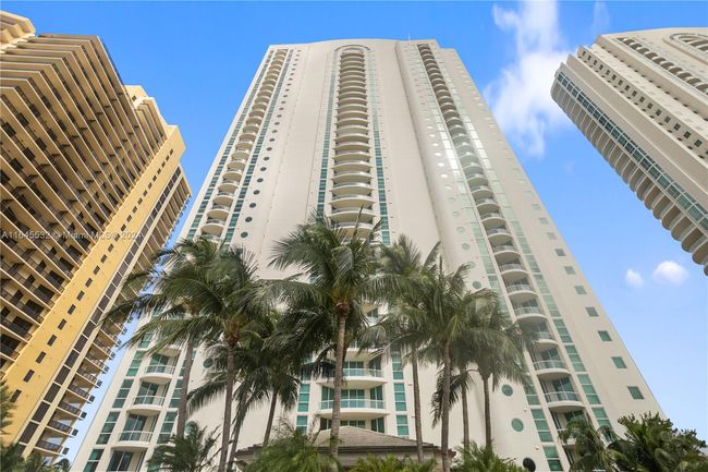 APT-3202 - 16051 Collins Ave, Condo with 2 bedrooms, 3 bathrooms and null parking in Sunny Isles Beach FL | Image 40