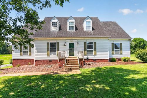 2558 S Mount Pleasant Rd, Greenbrier, TN, 37073-5800 | Card Image