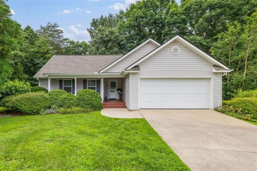 456 Timber Ct, Clarkesville, GA, 30523-5165 | Card Image