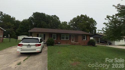 1429 Edgewood Rd, Bessemer City, NC, 28016-6500 | Card Image