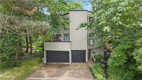 28007 Sites Rd, Bay Village, OH, 44140-2016 | Card Image