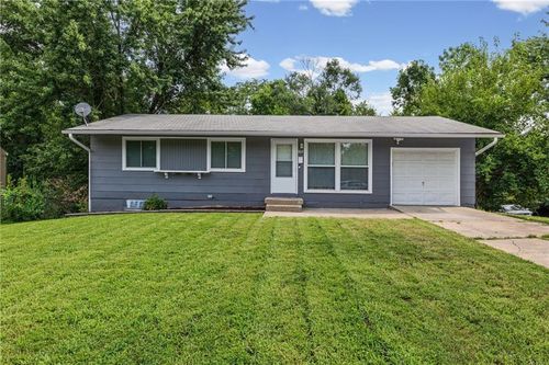 7612 E 51st Ter, Kansas City, MO, 64129-2325 | Card Image