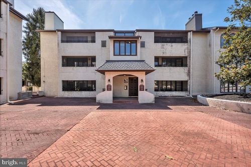 145 Centura, CHERRY HILL, NJ, 08003 | Card Image