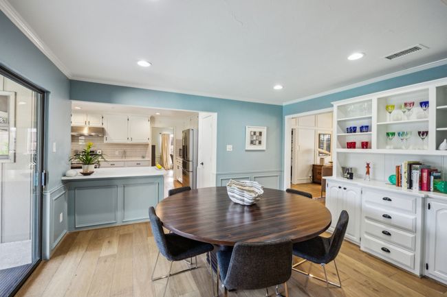 5800 Still Forest Dr, House other with 4 bedrooms, 4 bathrooms and null parking in Dallas TX | Image 15