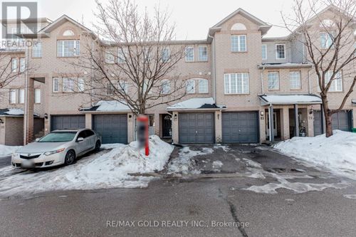 83 Spadina Road, Brampton (Brampton West), ON, L6X4X6 | Card Image