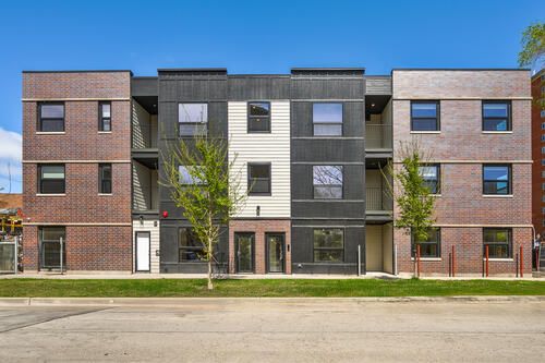 2s-3992 S Lake Park Avenue, Chicago, IL, 60653 | Card Image