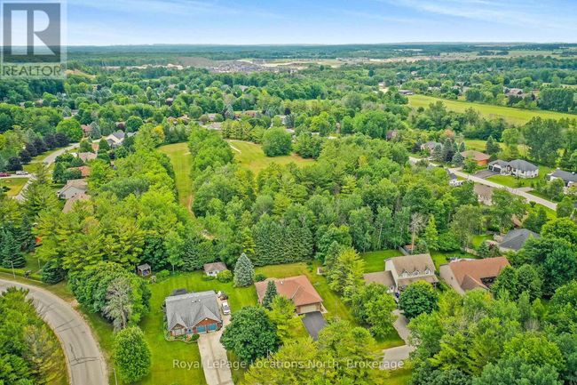 3 Kelley Cres, House other with 4 bedrooms, 3 bathrooms and 8 parking in Wasaga Beach ON | Image 45