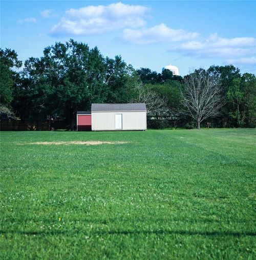 000 Hogaboom Rd, Groves, TX, 77619 | Card Image