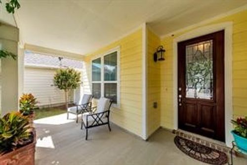 9001 Cranston Ct, Aubrey, TX, 76227-5801 | Card Image