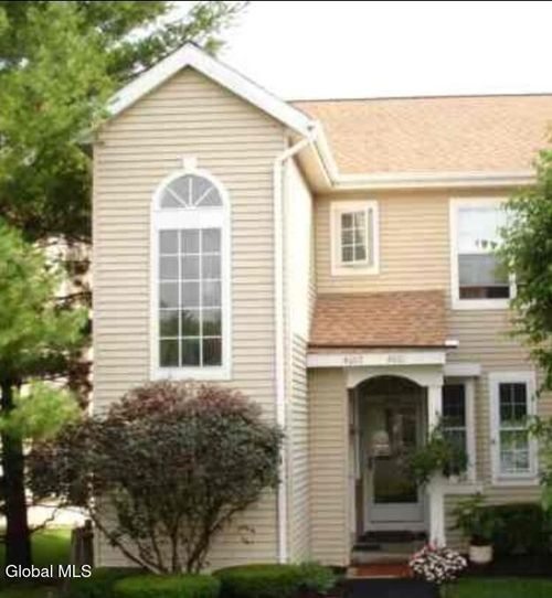 4607 Foxwood Dr S, Clifton Park, NY, 12065-6822 | Card Image