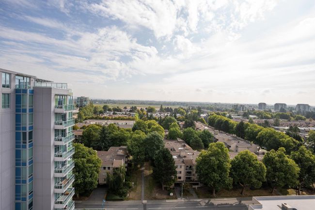 1801 - 8288 Lansdowne Road, Condo with 2 bedrooms, 2 bathrooms and 2 parking in Richmond BC | Image 13