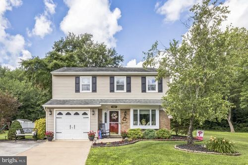 3 Schneider Ct, Sewell, NJ, 08080-1618 | Card Image