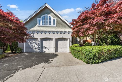 20514 Ne 23rd Ct, Sammamish, WA, 98074-4385 | Card Image