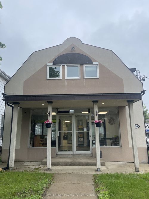 {{alt}} | Card Image