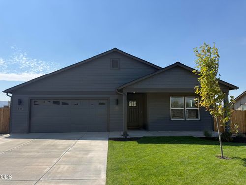 4-237 1st Ave, Culver, OR, 97734 | Card Image
