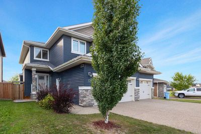 136 Gravelstone Rd, House detached with 5 bedrooms, 4 bathrooms and 6 parking in Fort Mcmurray AB | Image 1