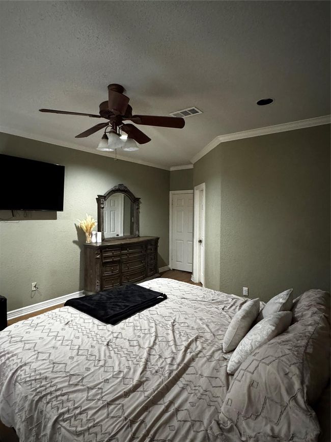 2514 Thunderbird Dr, House other with 3 bedrooms, 2 bathrooms and 2 parking in Orange TX | Image 8