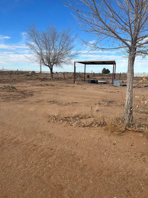 3 Dusty Rose Ln, Los Lunas, NM, 87031-7861 | Card Image