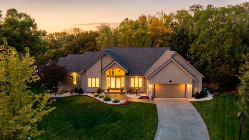4750 Goldenrod Ln N, Plymouth, MN, 55442-2494 | Card Image