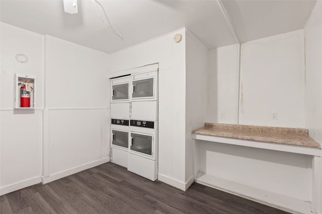 APT-108 - 1301 W Ben White Blvd, Condo with 2 bedrooms, 1 bathrooms and 1 parking in Austin TX | Image 24