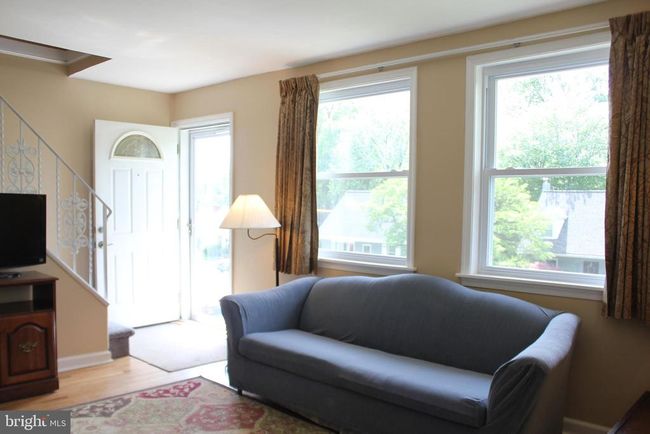 1352 Valley Rd, House other with 4 bedrooms, 2 bathrooms and null parking in WOODLYN PA | Image 4