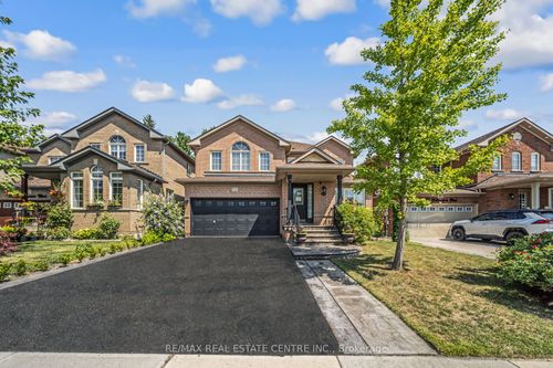 19 Hollowgrove Blvd, Brampton, ON, L6P1B1 | Card Image