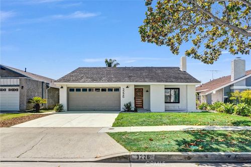 3226 S Towner St, Santa Ana, CA, 92707-3860 | Card Image